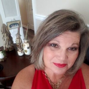 Meet your Posher, Teresa